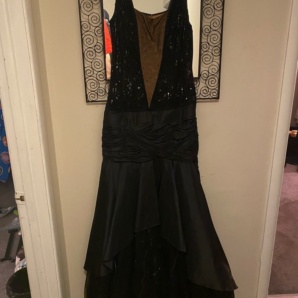 !!!”NEW”!!!!beautiful black beaded boutique gown